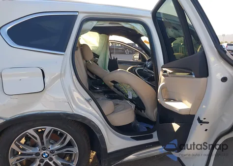 2017 BMW X1 xDrive28I из США, поврежденный, VIN WBXHT3Z34H4A54792